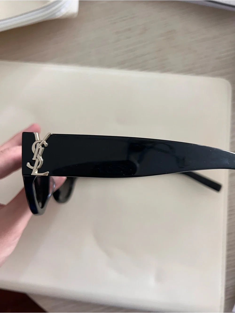 YSL Saint Laurent Black Cat-Eye Sunglasses SL M94